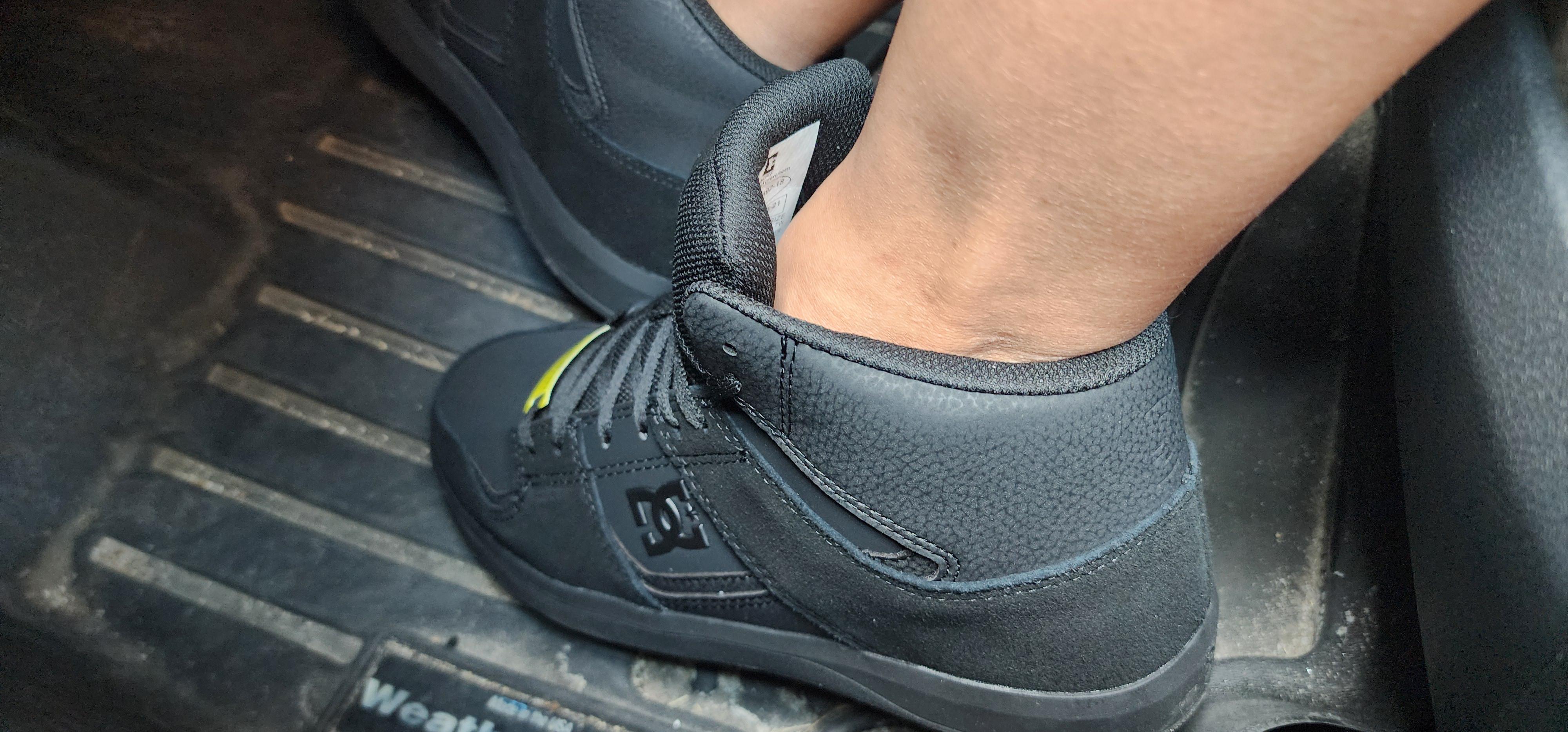 Men's DC Wedge Sole Metal Free Mid Work Shoe 60302: MidwestBoots.com