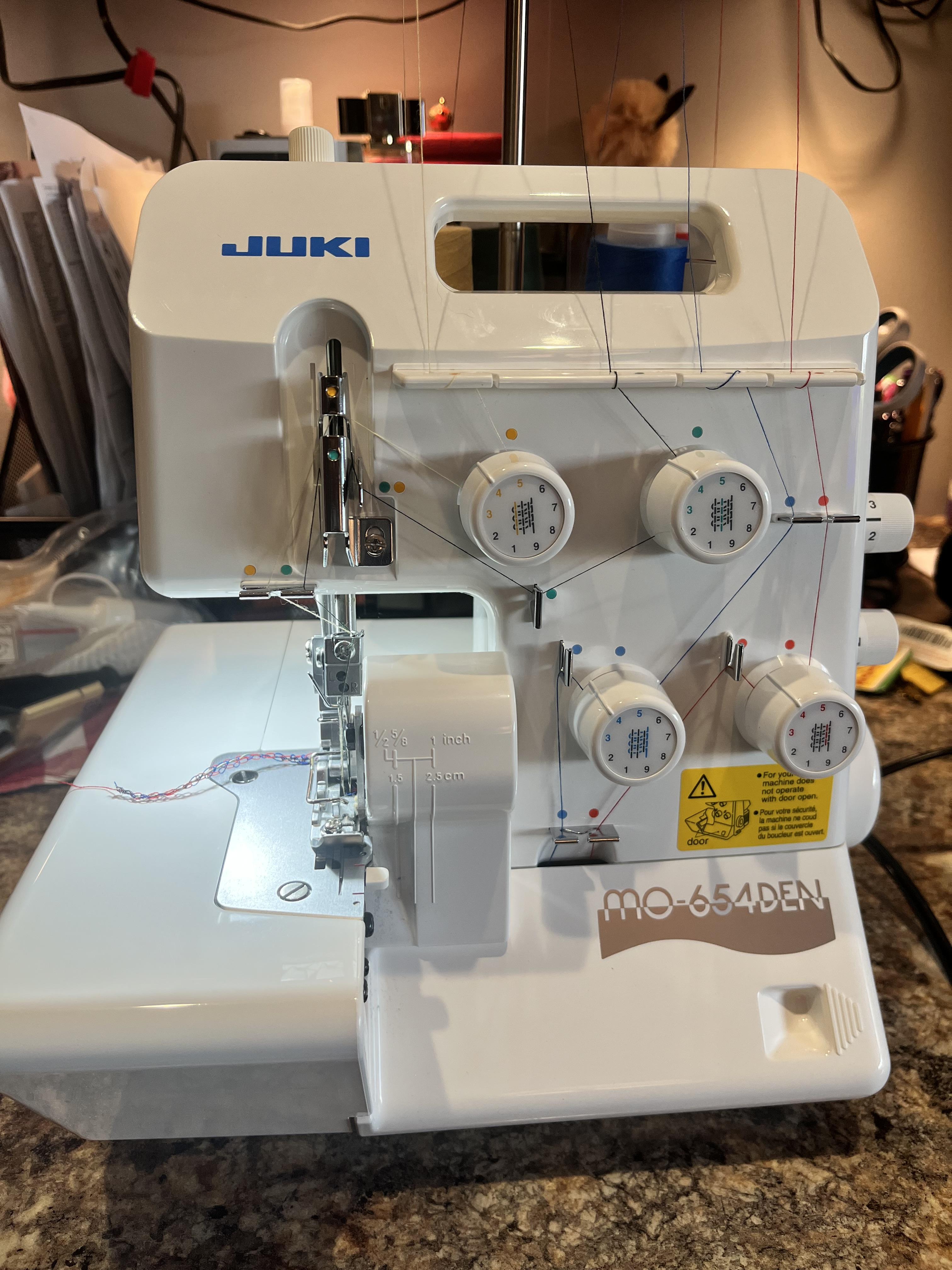 Juki Pearl Line MO-654DE 2/3/4 Thread Serger w/ BONUS Package