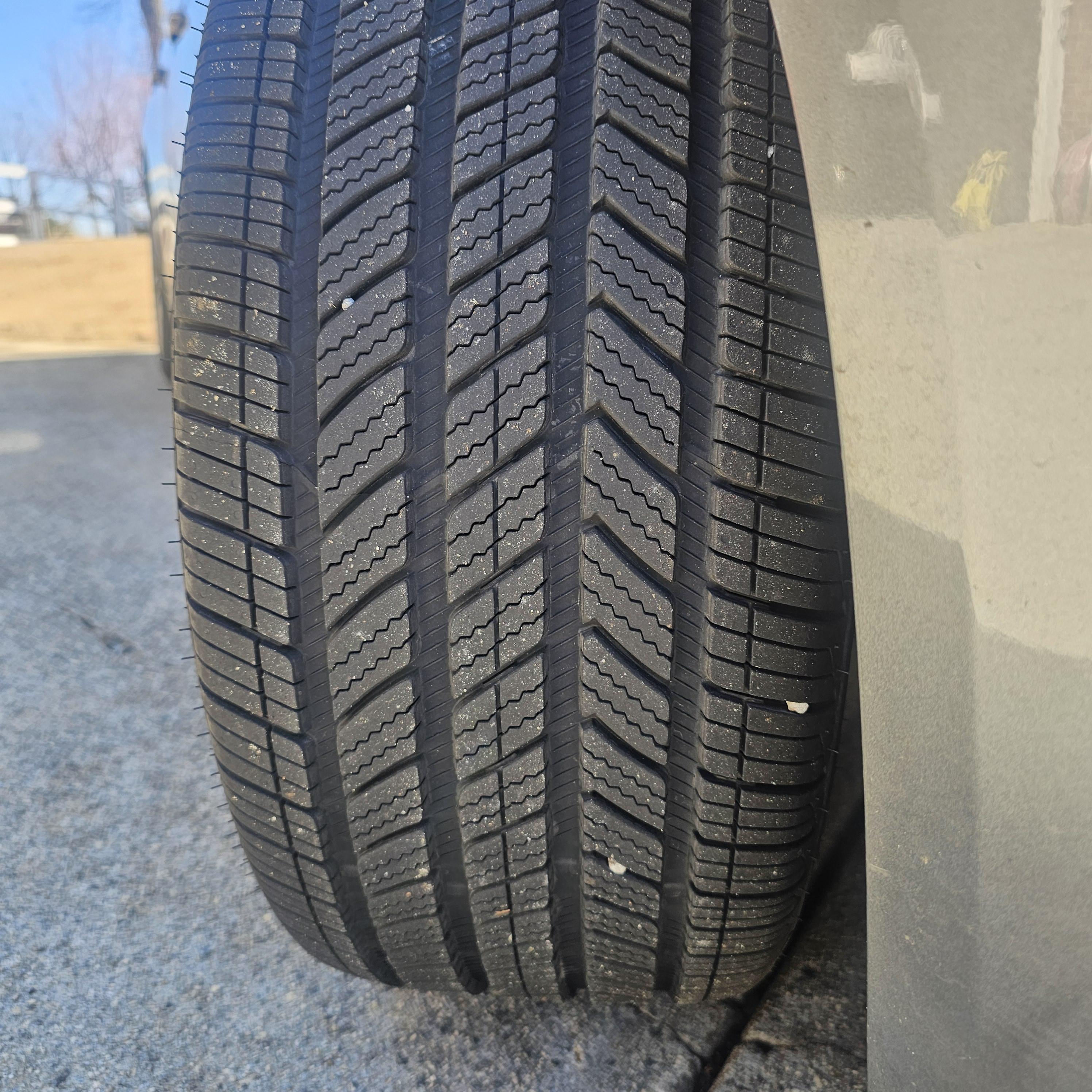 Bridgestone Turanza EL400-02 RFT 205/50R17 89H BSW | Free