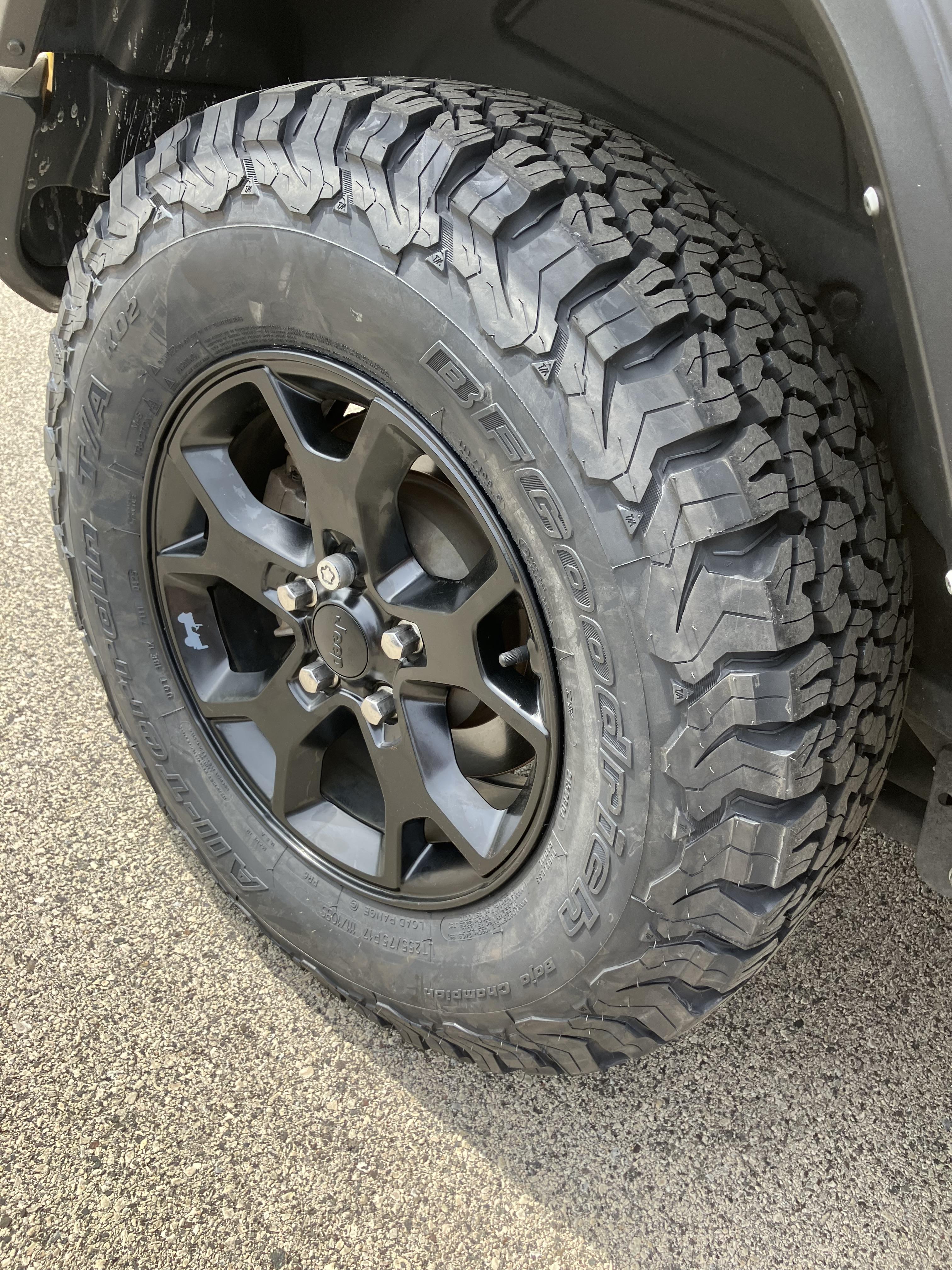 BF Goodrich All-Terrain TA KO3 LT225/75R16 E/10PLY RWL |